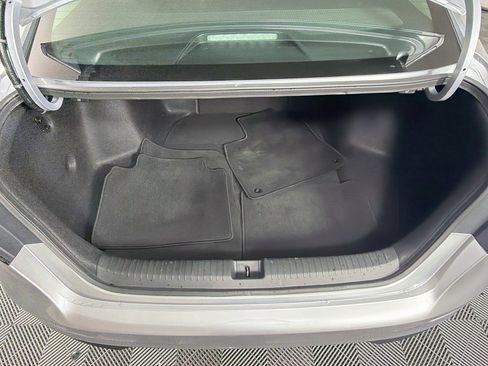 Used 2025 Honda Accord SE image 27