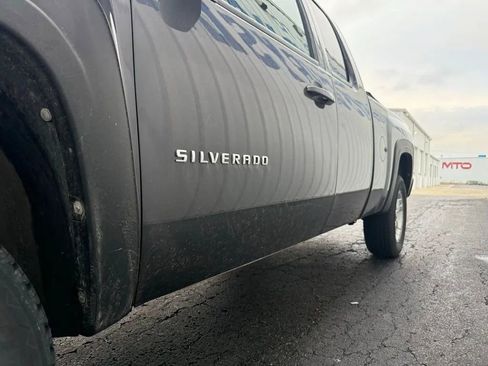 Used 2011 Chevrolet Silverado 1500 LT w/ All-Star Edition image 5