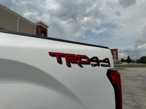 Used 2026 Toyota Tundra SR5 w/ TRD Off-Road Package AWD/4WD image 31