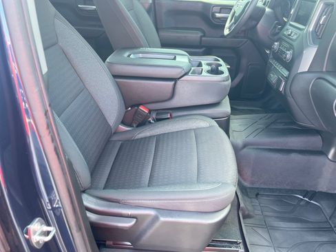 Used 2023 Chevrolet Silverado 1500 Custom w/ LPO, Dark Essentials Package AWD/4WD image 18