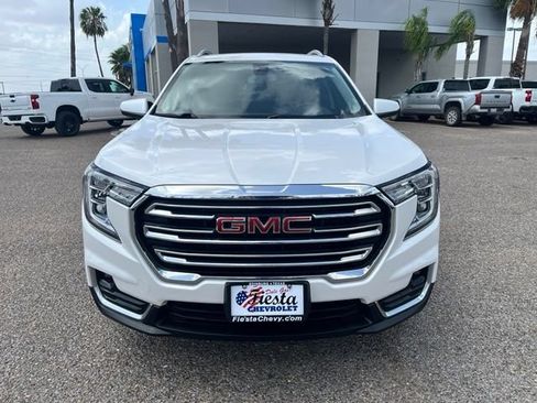 Used 2023 GMC Terrain SLT FWD image 2