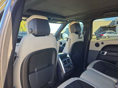 Used 2021 Land Rover Range Rover Sport HST image 17