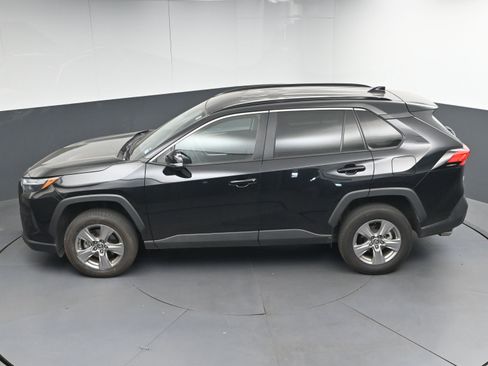 Certified 2025 Toyota RAV4 XLE FWD image 37