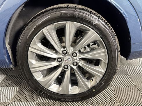 Used 2024 Buick Envista Avenir image 36