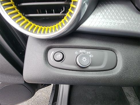 New 2026 Chevrolet Trax LT w/ Driver Confidence Package image 20