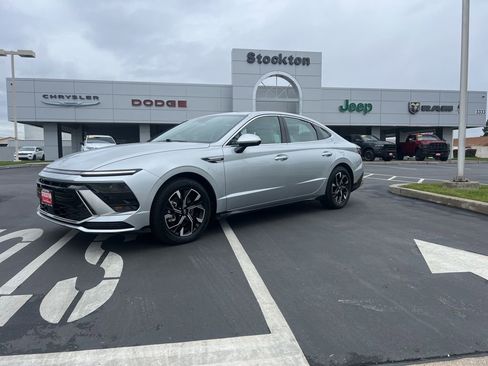 Used 2025 Hyundai Sonata SEL image 1