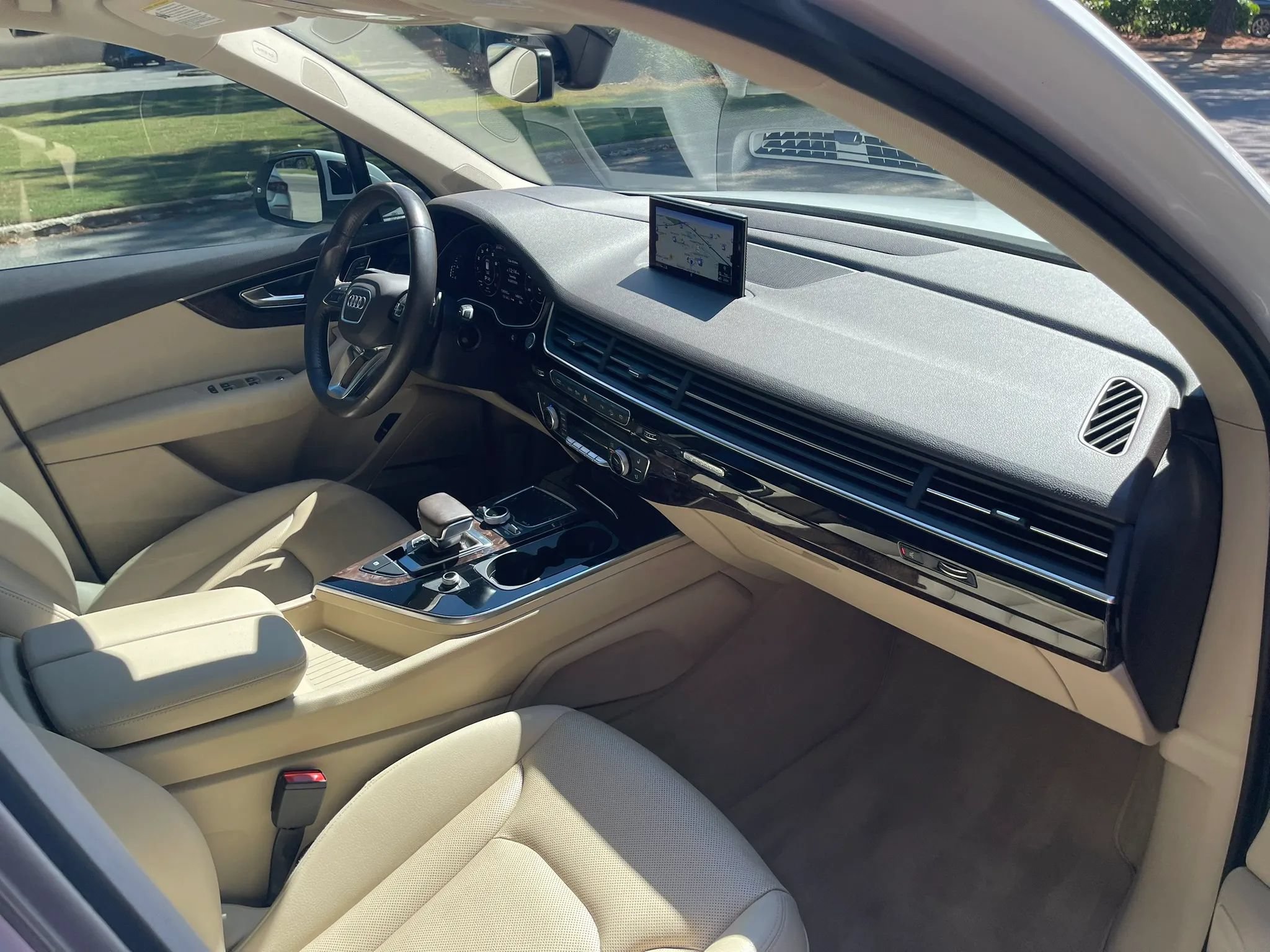 Used 2018 Audi Q7 3.0T Prestige w/ Prestige Package AWD/4WD image 14
