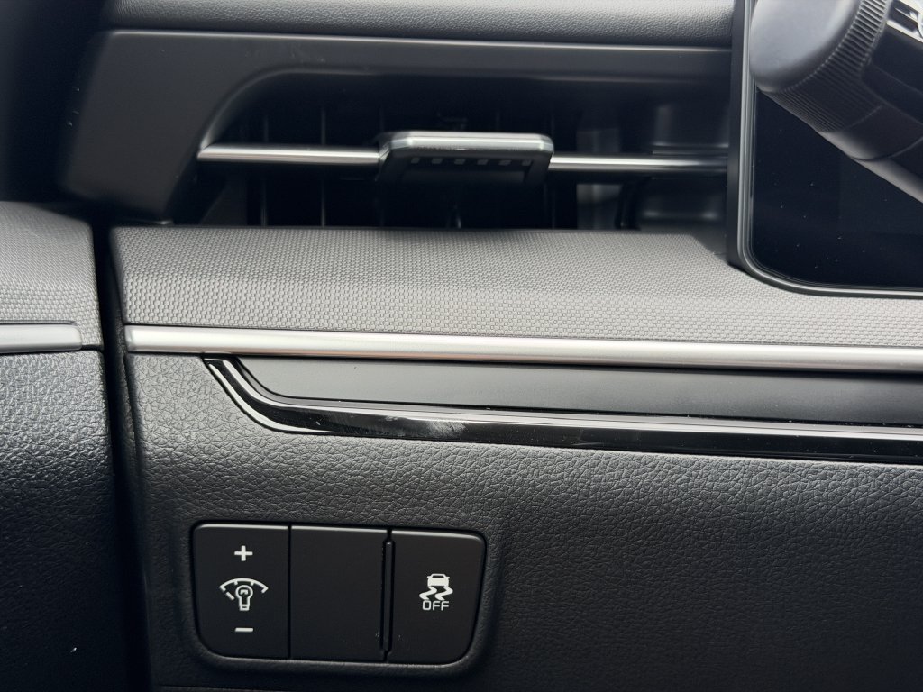 New 2026 Kia K5 LXS FWD image 30