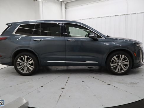 Used 2021 Cadillac XT6 Premium Luxury w/ LPO, Floor Liner Package image 2