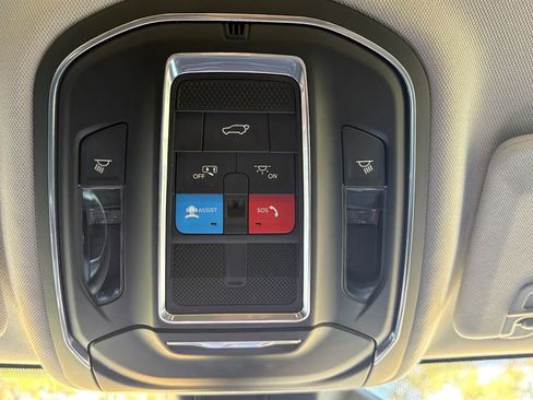 Used 2022 Jeep Grand Cherokee L Limited image 30