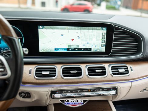 Used 2021 Mercedes-Benz GLS 450 4MATIC image 32