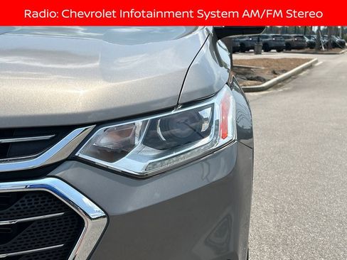 Used 2019 Chevrolet Traverse LT FWD image 12