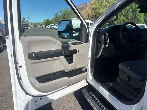 Used 2019 Ford F250 XL w/ STX Appearance Package AWD/4WD image 16