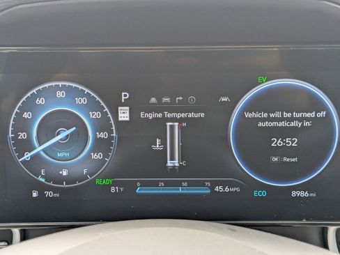 Certified 2025 Hyundai Elantra Limited image 11