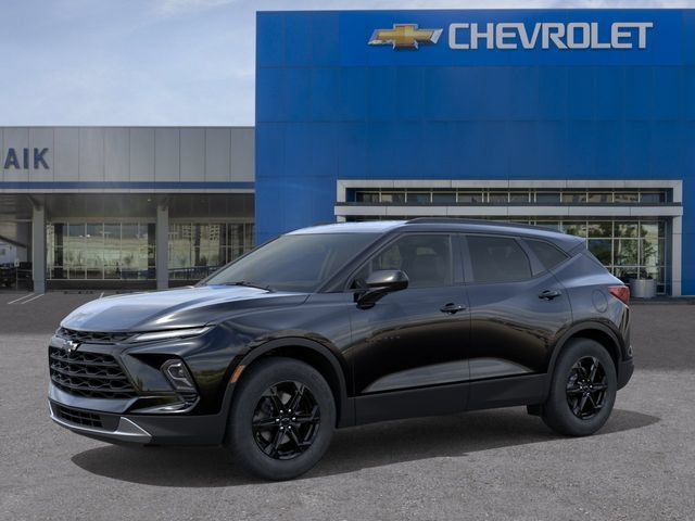 New 2026 Chevrolet Blazer LT w/ Convenience Package FWD image 2