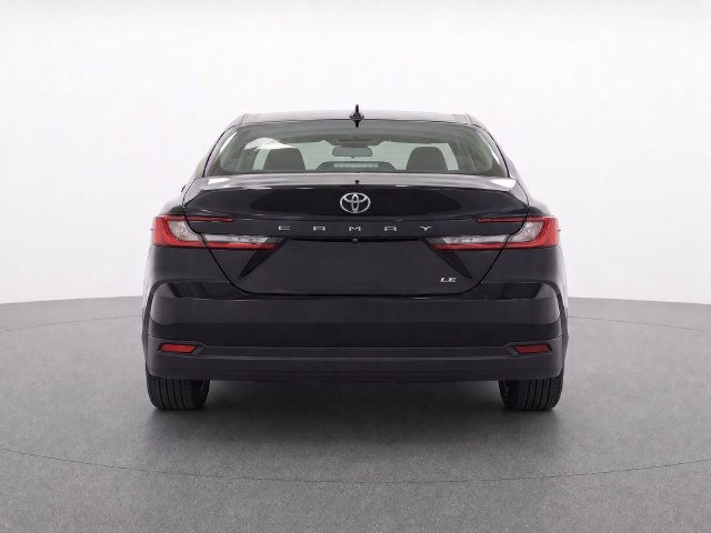 Used 2025 Toyota Camry LE FWD image 6