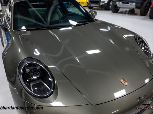 Used 2020 Porsche 911 GT3 RS image 16