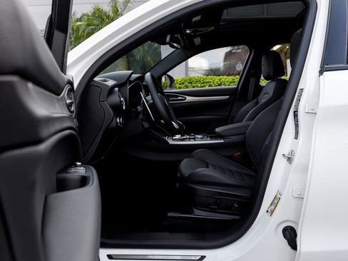 New 2025 Alfa Romeo Stelvio Sprint w/ Veloce Package image 25