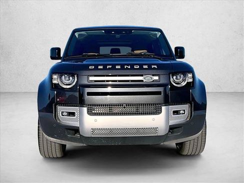 Used 2023 Land Rover Defender 130 First Edition image 3