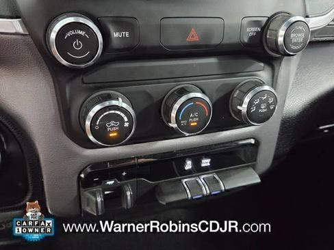 Used 2024 RAM 2500 Big Horn AWD/4WD image 33