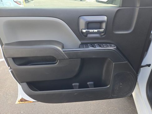 Used 2017 Chevrolet Silverado 1500 Custom w/ Custom Convenience Package image 19