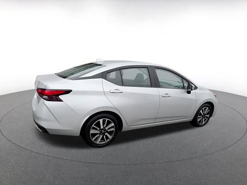 Used 2025 Nissan Versa SV image 14
