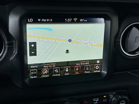 Used 2023 Jeep Wrangler Unlimited Sahara w/ Cold Weather Group AWD/4WD image 21