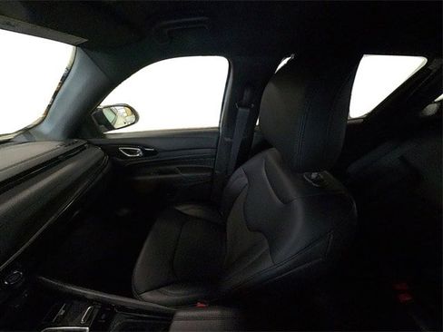 New 2026 Jeep Compass Latitude image 36