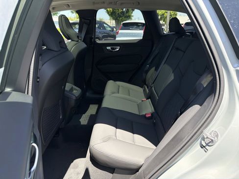 New 2026 Volvo XC60 B5 Core AWD/4WD image 17