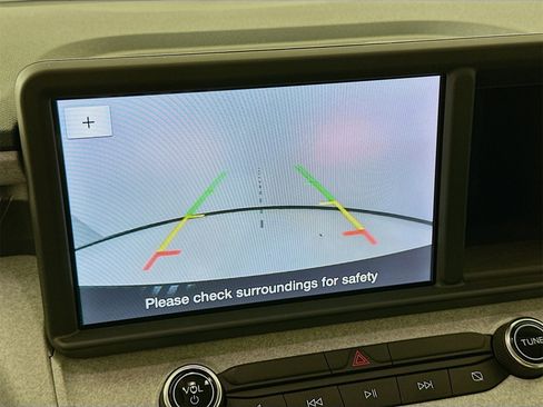 Used 2024 Ford Maverick XLT image 14