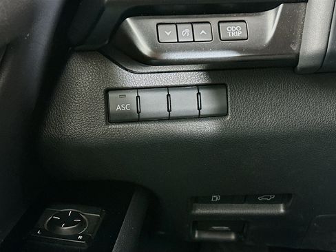 Used 2019 Lexus UX 250h F Sport w/ F Sport Premium Package image 16