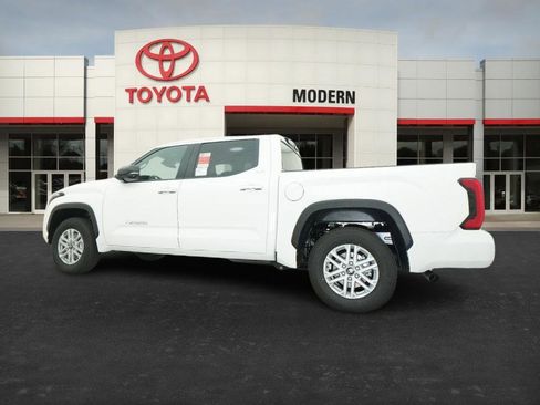 New 2026 Toyota Tundra SR5 image 12