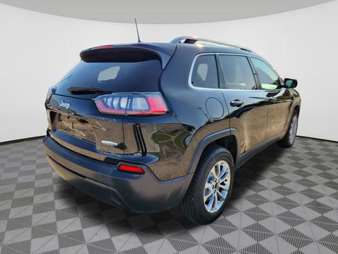Used 2019 Jeep Cherokee Latitude Plus w/ Comfort/Convenience Group AWD/4WD image 4