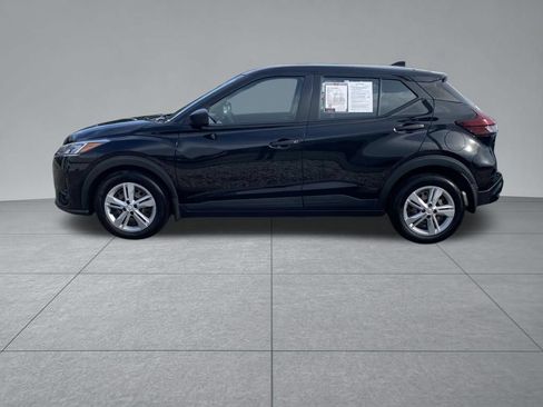Used 2023 Nissan Kicks S FWD image 4