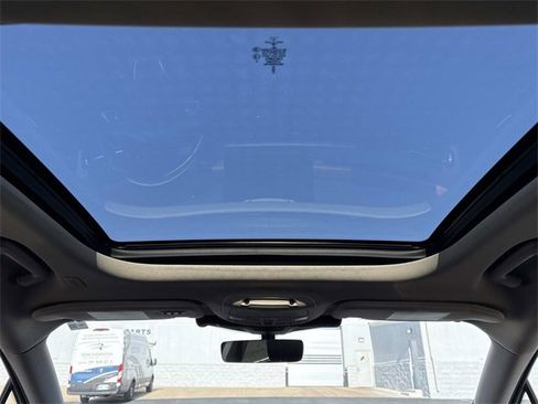 Used 2022 Lincoln Nautilus Reserve w/ Equipment Group 201A image 18