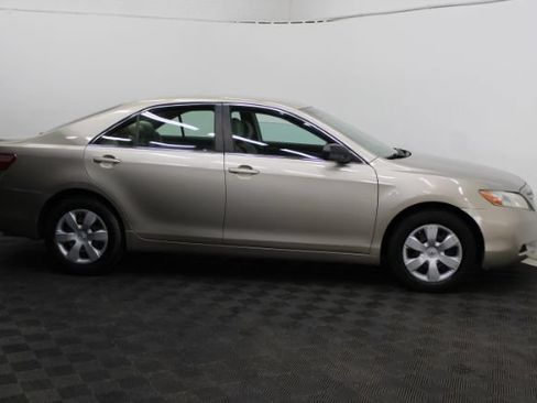 Used 2007 Toyota Camry LE FWD image 4