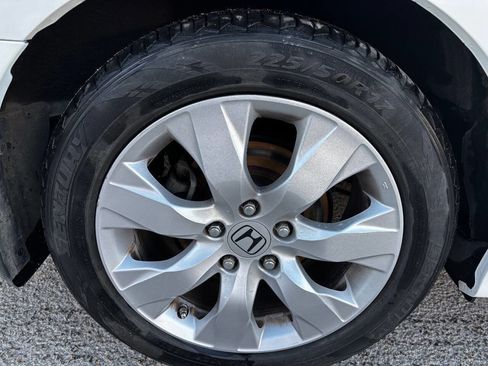 Used 2010 Honda Accord EX-L image 4