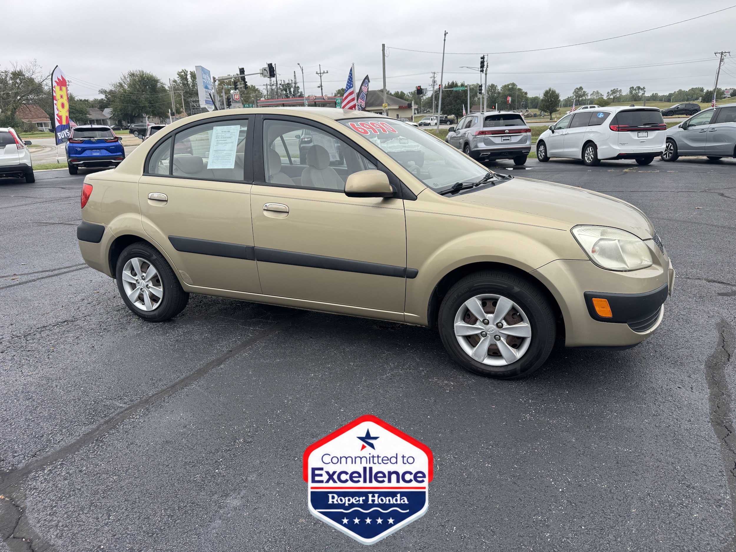 Used 2009 Kia Rio LX FWD image 1