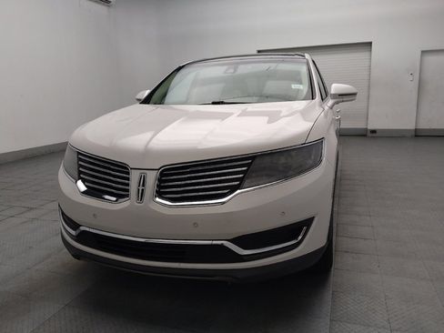 Used 2017 Lincoln MKX Reserve w/ Luxury Package FWD image 15