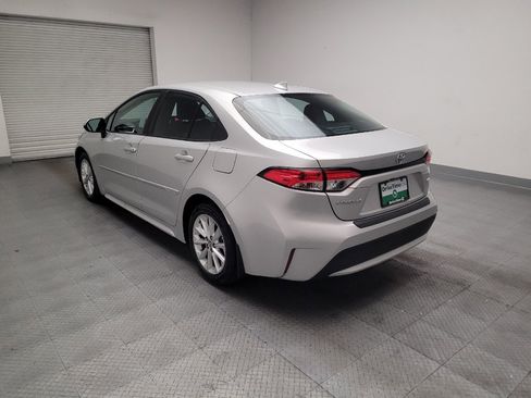 Used 2022 Toyota Corolla LE w/ LE Convenience Package FWD image 5
