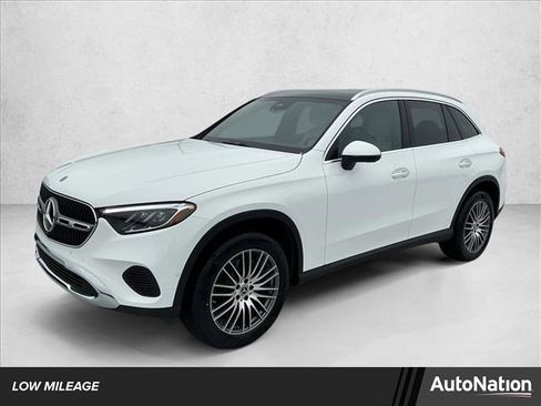 Certified 2026 Mercedes-Benz GLC 300 4MATIC image 1