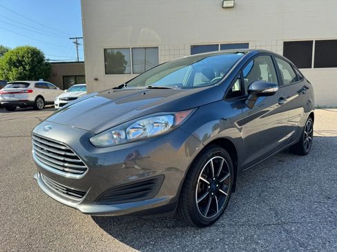 Used 2019 Ford Fiesta SE w/ Cold Weather Package FWD image 3