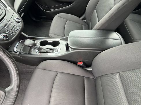 Used 2024 Chevrolet Malibu LT FWD image 16