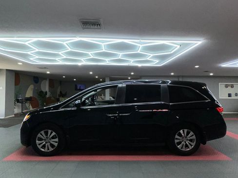 Used 2014 Honda Odyssey EX-L image 3