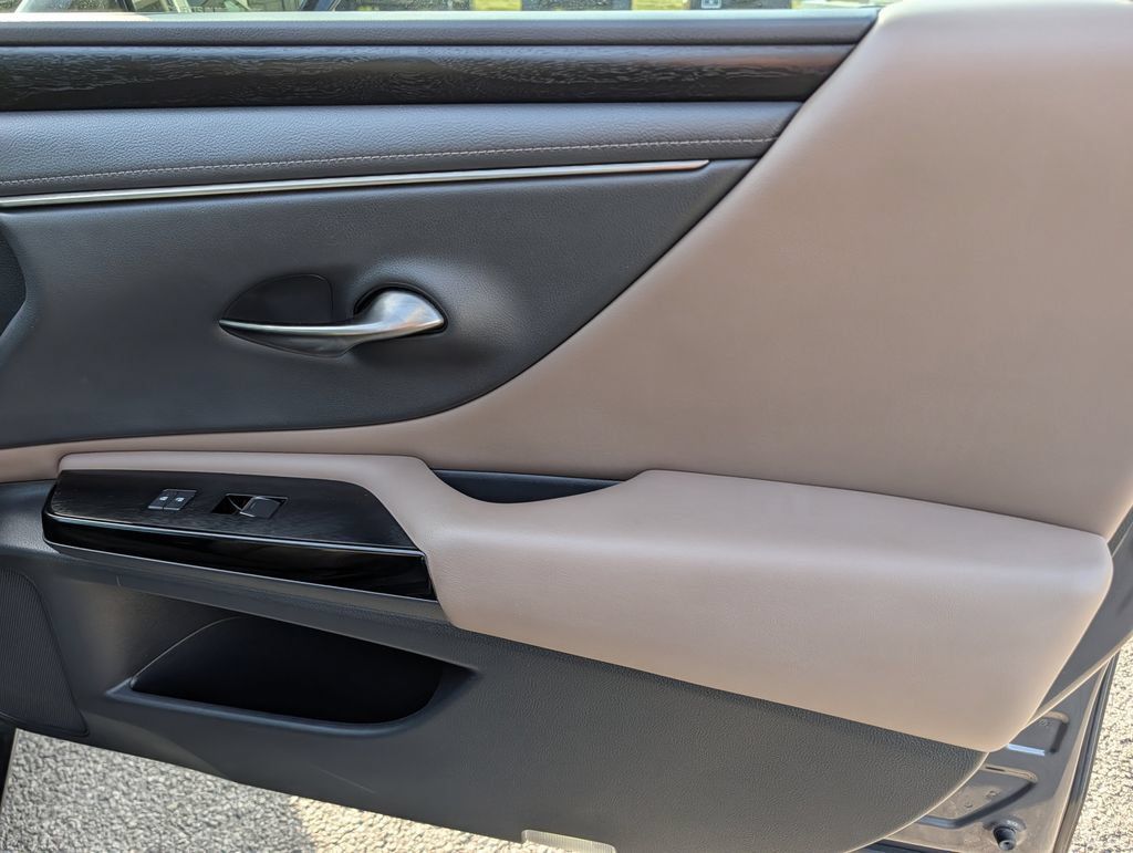 Used 2022 Lexus ES 350 w/ Premium Package FWD image 35