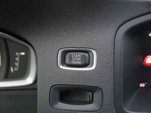 Used 2017 Volvo S60 T5 Dynamic w/ Vision Package image 16