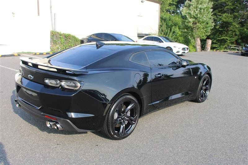 Used 2022 Chevrolet Camaro SS RWD image 8