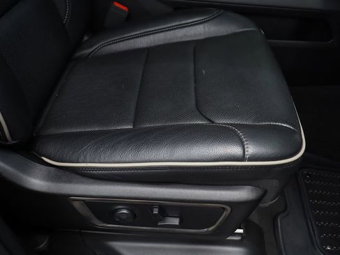Used 2021 RAM 1500 Limited w/ Night Edition RWD image 32