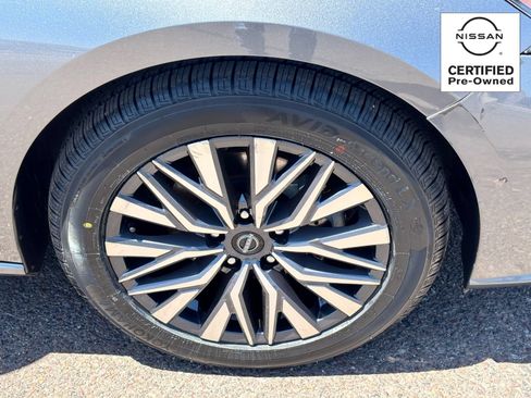 Certified 2025 Nissan Altima 2.5 SV FWD image 8