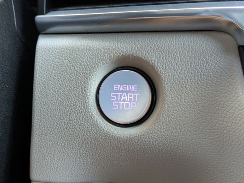 Used 2025 Kia Sorento SX Prestige image 31